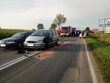 Wypadek na drodze 677 w okolicy Konopk Młodych