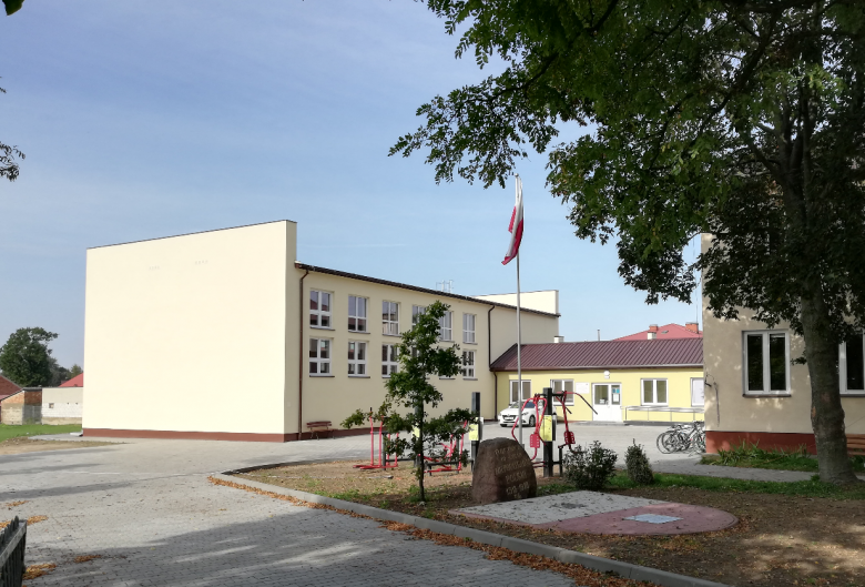 Uroczystość nadania imienia Szkole Podstawowej w Szczepankowie